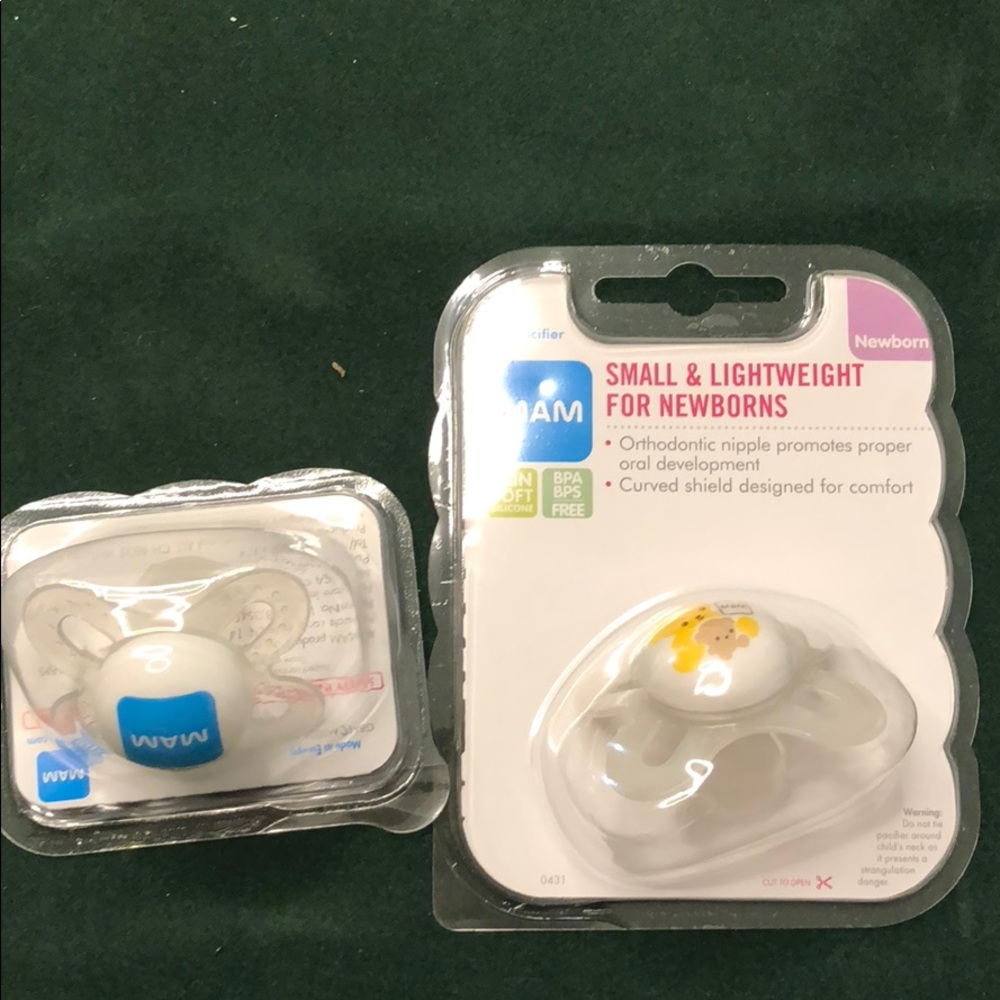 New in package MAM pacifiers